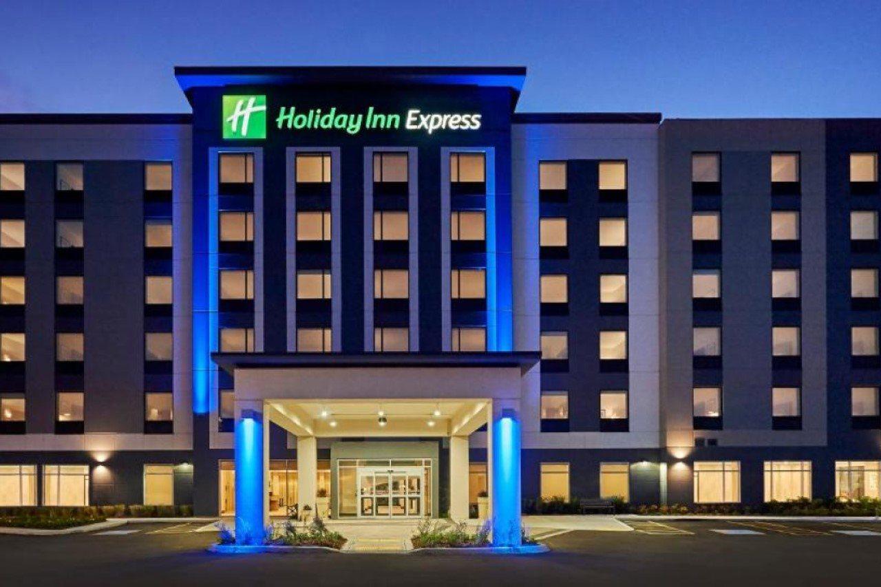 Holiday Inn Express - Sarnia - Point Edward By Ihg Екстериор снимка