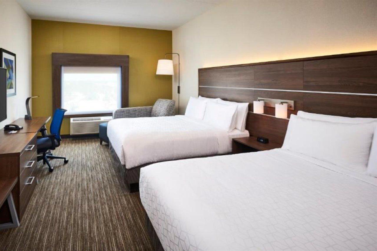 Holiday Inn Express - Sarnia - Point Edward By Ihg Екстериор снимка